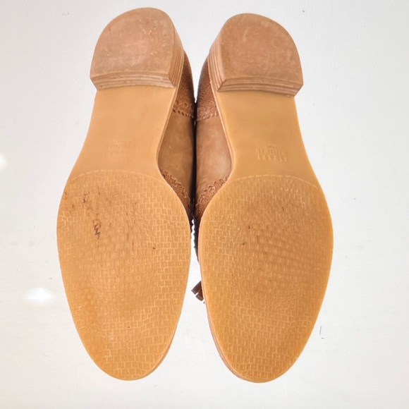 STUART WEITZMAN Suede Fringe Trim Accent Loafers Size: 8.5 - Picture 4 of 5